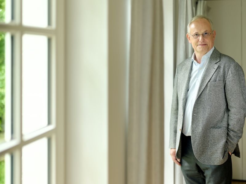 






  

Un nouveau président à la tête de l’Ordre des barreaux francophones et germanophone (AVOCATS.BE)
  


